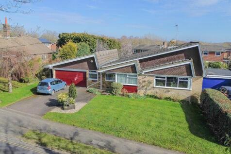 Hurstwood Lane, Haywards Heath, RH17 5 bed detached bungalow for sale