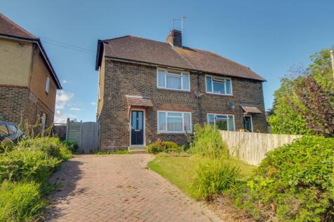 New England Road, Haywards Heath, RH16 2 bed semi