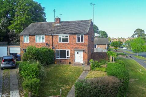 Southdown Close, Haywards Heath, RH16 3 bed semi