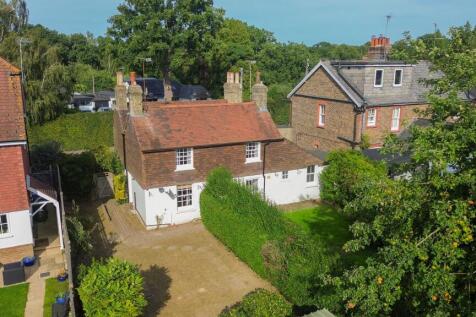 Green Road, Wivelsfield Green, RH17 4 bed detached house for sale