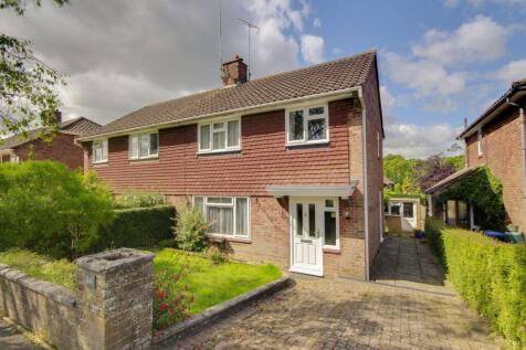 Sheppeys, Haywards Heath, RH16 3 bed semi