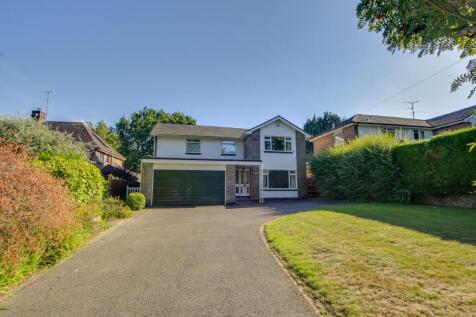 Farlington Close, Haywards Heath, RH16 4 bed detached house for sale