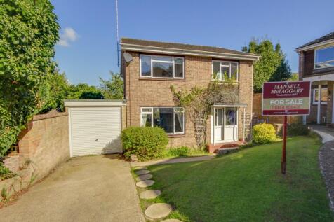 Nursery Close, Haywards Heath, RH16 4 bed detached house for sale