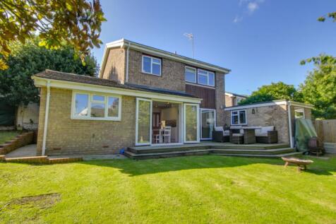 Nursery Close, Haywards Heath, RH16 4 bed detached house for sale