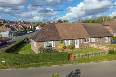 Vale Road, Haywards Heath, RH16 3 bed semi