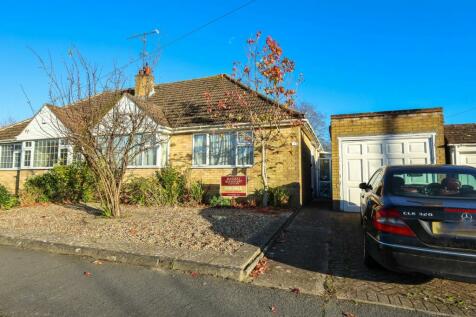 2 bedroom semi-detached bungalow for sale