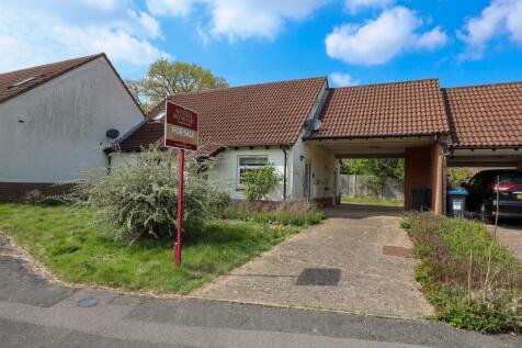 2 bedroom semi-detached bungalow for sale