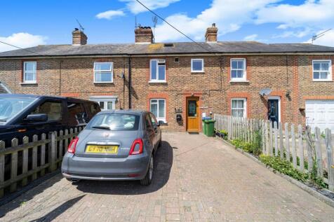 Ground Floor Flat, 3 Station Road... 1 bed ground floor flat for sale