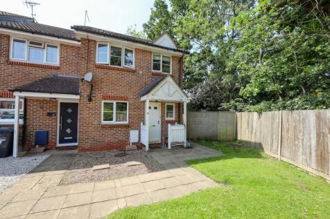 Payton Drive, Burgess Hill, RH15 3 bed end of terrace house for sale