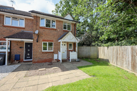 Payton Drive, Burgess Hill, RH15 3 bed end of terrace house for sale