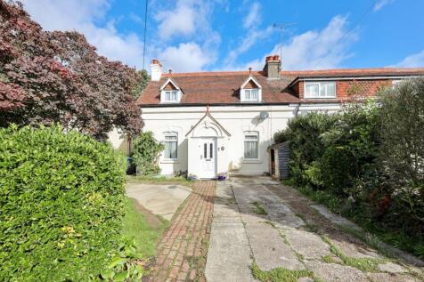 St. Andrews Road, Burgess Hill, RH15 3 bed semi