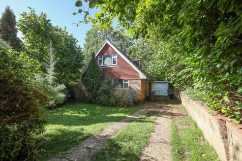 Meeds Road, Burgess Hill, RH15 3 bed detached house for sale