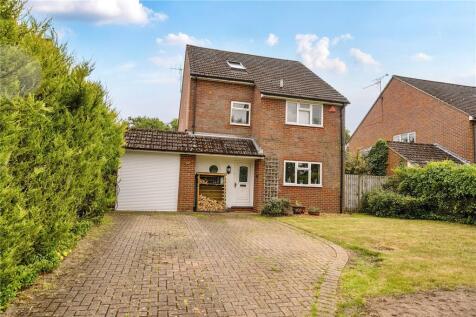 Churchfields, Kingsley, Hampshire, GU35 4 bed detached house for sale