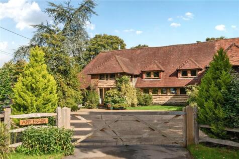 Kingsley, Hampshire, GU35 4 bed barn conversion for sale