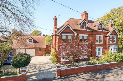 Roslyn Road, Telford TF1 5 bed house for sale