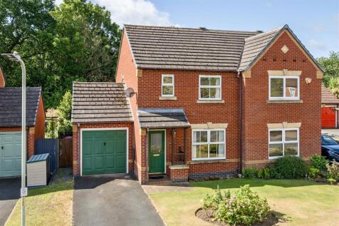 St. Pauls Drive, Telford TF1 3 bed semi