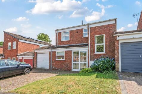 Langholm Green, Telford TF7 3 bed detached house for sale