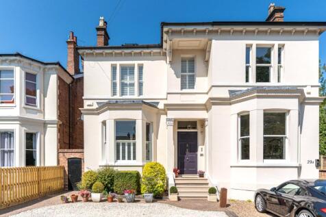 5 bedroom semi-detached house for sale