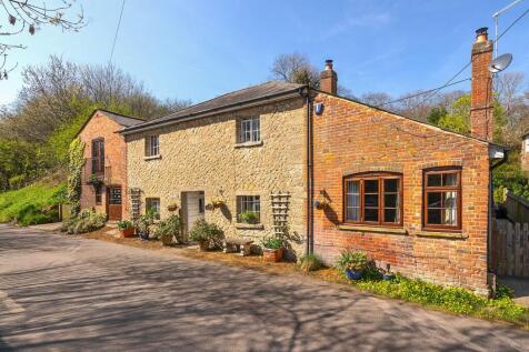 Pizien Well Road, Maidstone ME18 4 bed detached house for sale