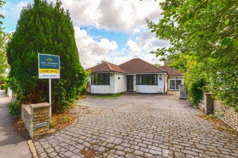 Old Tye Avenue, Westerham TN16 4 bed detached bungalow for sale