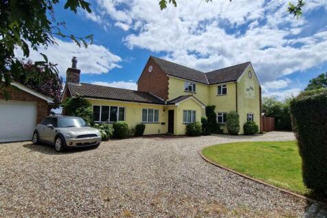 High Cross Lane, Dunmow CM6 4 bed detached house for sale