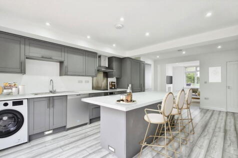 Rose Hill, Braintree CM7 2 bed terraced house for sale