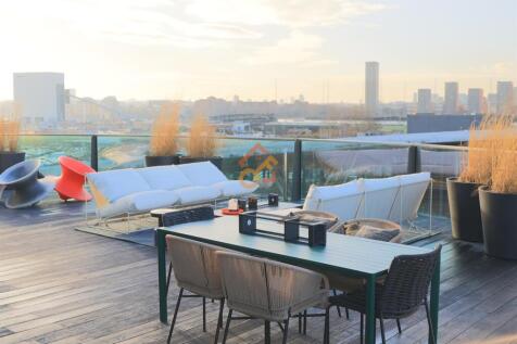 Studio flat for sale