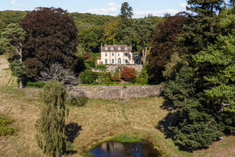 Lydney GL15 9 bed country house for sale