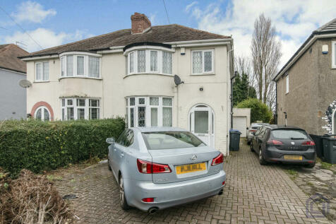 3 bedroom semi-detached house for sale