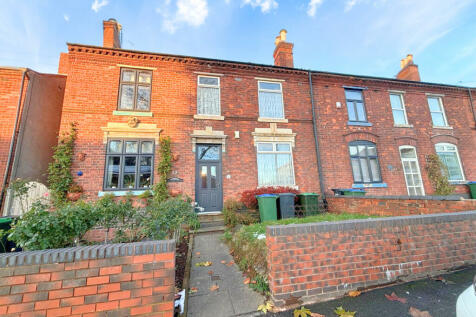 3 bedroom terraced house for sale