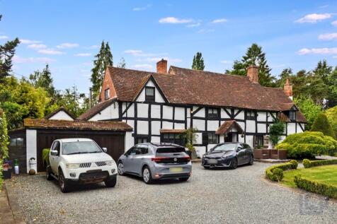 Kenilworth CV8 4 bed detached house for sale