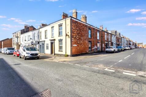 Withernsea HU19 2 bed flat for sale