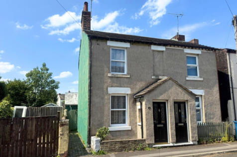 2 bedroom semi-detached house for sale