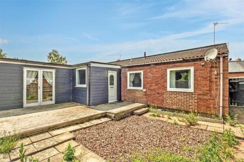 Gloucestershire GL7 2 bed bungalow for sale