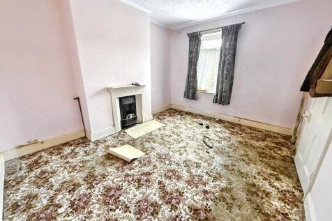Newcastle upon Tyne NE17 3 bed terraced house for sale