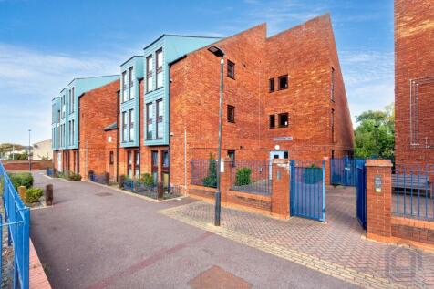 Aylesbury HP19 Studio for sale
