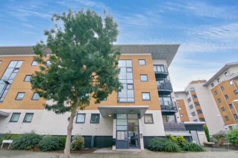 London E16 2 bed flat for sale