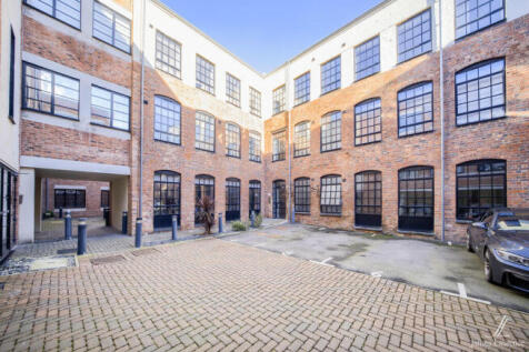 Birmingham B1 2 bed flat for sale