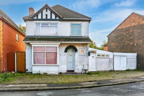 Willenhall WV13 3 bed detached house for sale