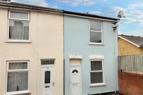 2 bedroom end of terrace house for sale