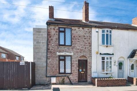 Brierley Hill DY5 2 bed terraced house for sale
