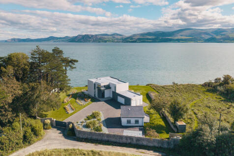 Anglesey LL58 4 bed detached house for sale