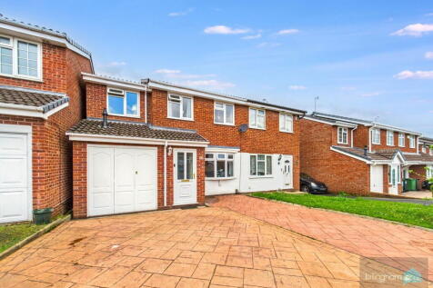 Rosemoor Drive, Brierley Hill DY5 4 bed semi
