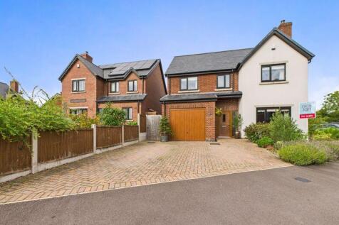 Highfield Way, Market Drayton TF9 4 bed detached house for sale