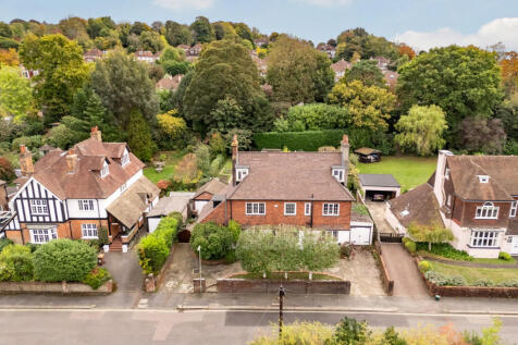 Redhill RH1 6 bed detached house for sale