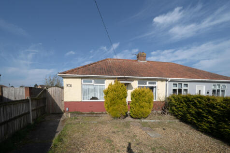 2 bedroom semi-detached bungalow for sale
