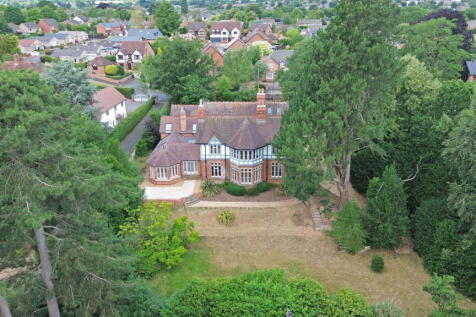 7 bedroom detached house for sale