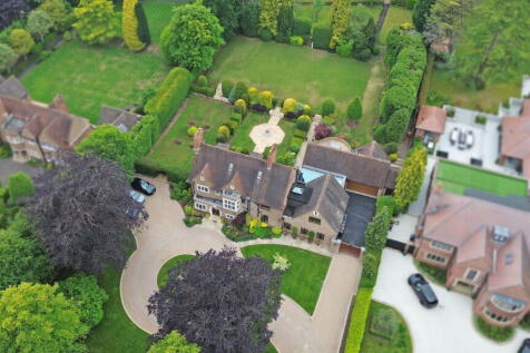 7 bedroom detached house for sale