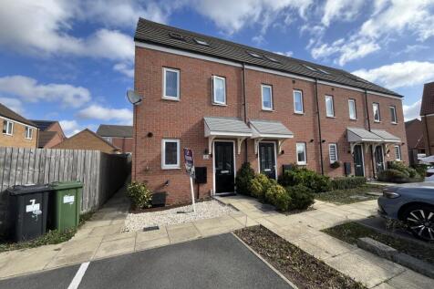 Linus Grove, PETERBOROUGH PE2 3 bed end of terrace house for sale