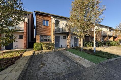 Hawksbill Way, PETERBOROUGH PE2 2 bed semi